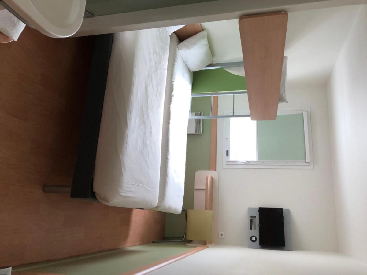 Ibis Budget Mantes-La-Jolie Buitenkant foto