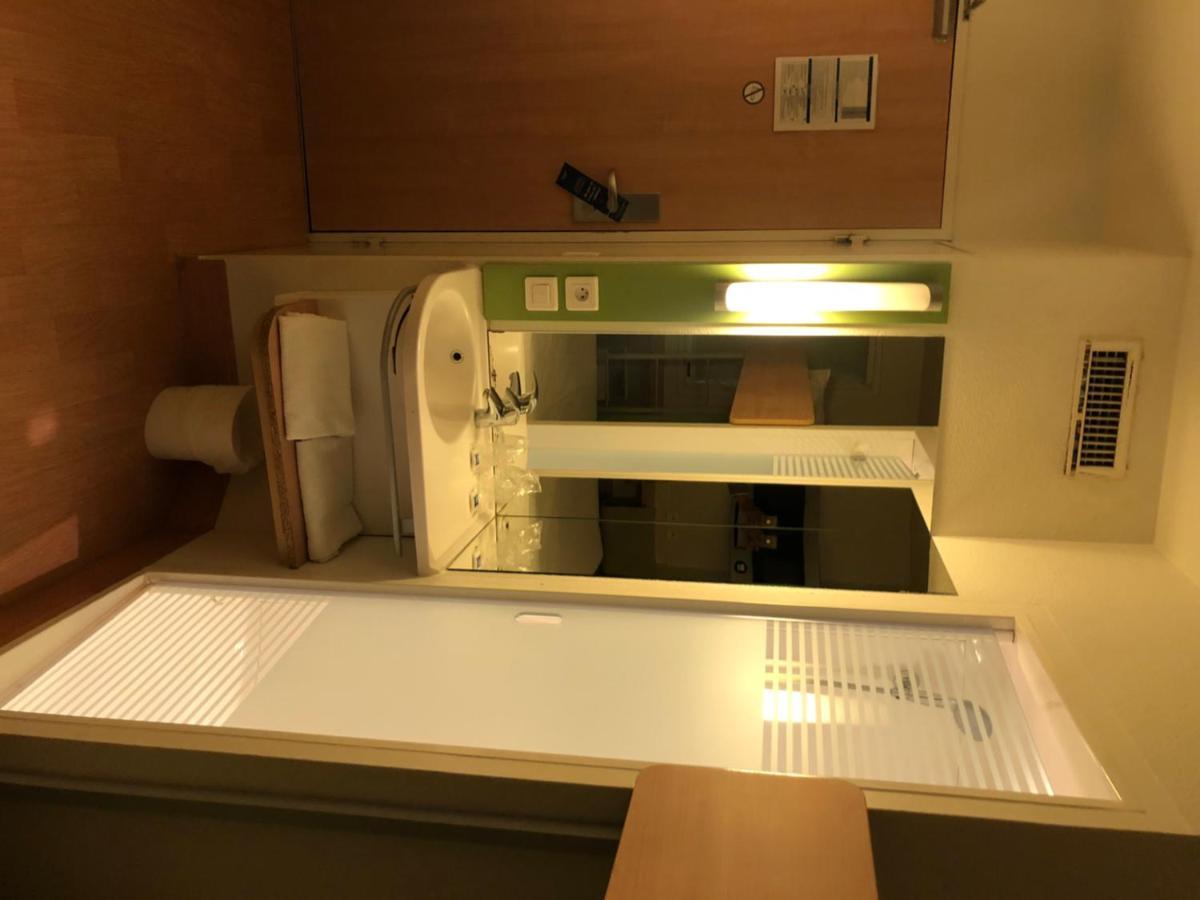 Ibis Budget Mantes-La-Jolie Buitenkant foto
