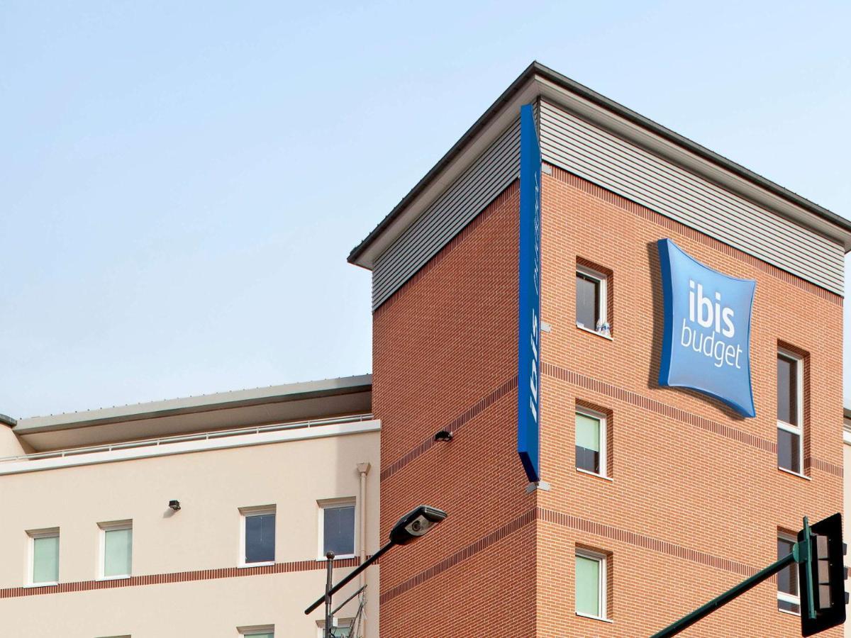 Ibis Budget Mantes-La-Jolie Buitenkant foto